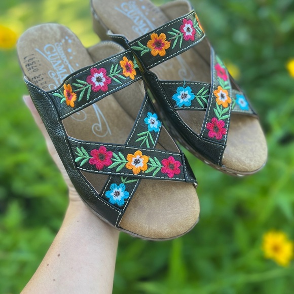 Handmade ethnic genuine leather sandals - Picture 8 of 15